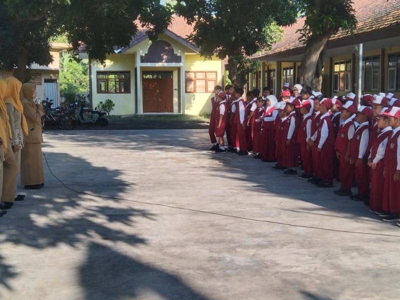 Hari Pertama masuk sekolah setelah libur